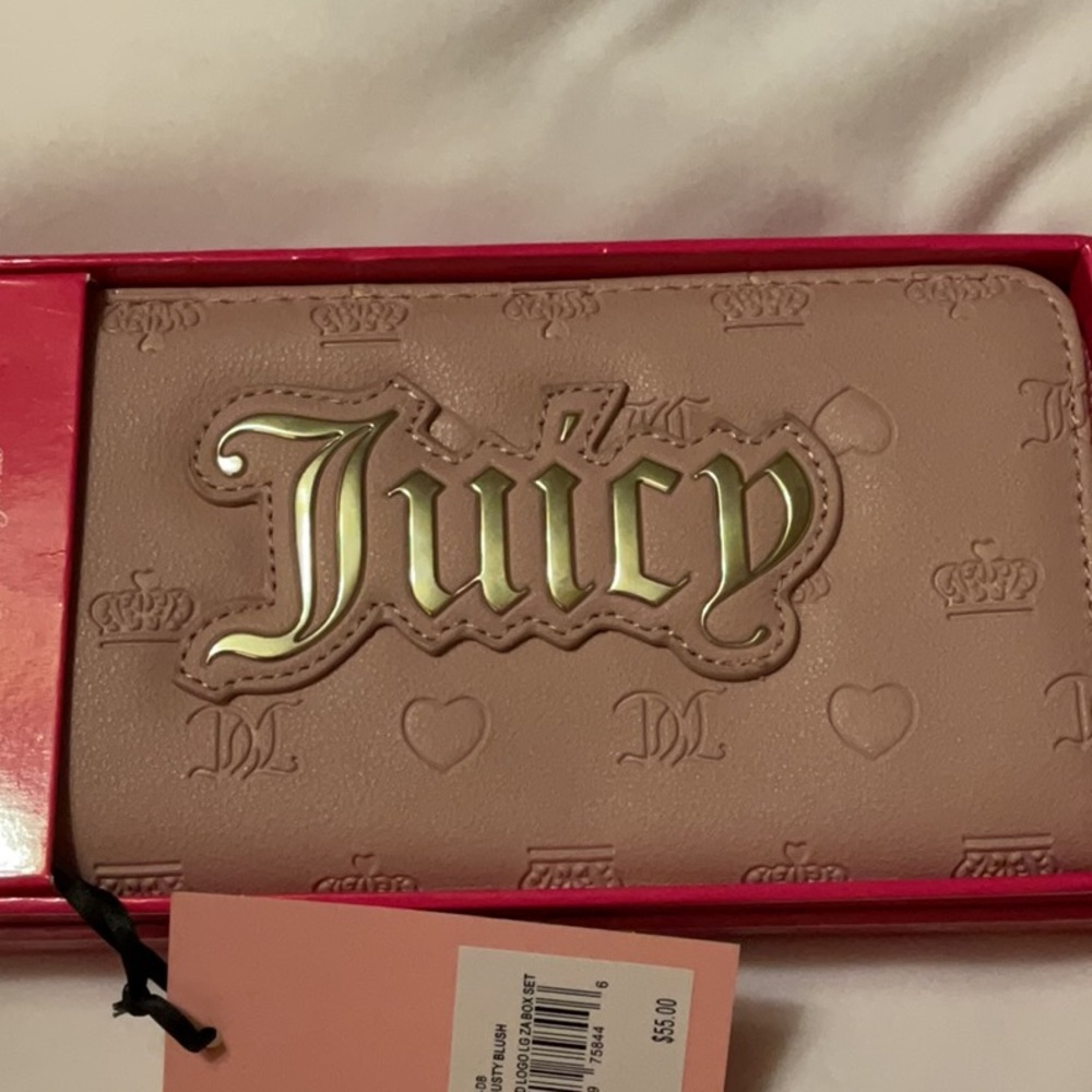 Juicy Couture Wallet attached to Box,